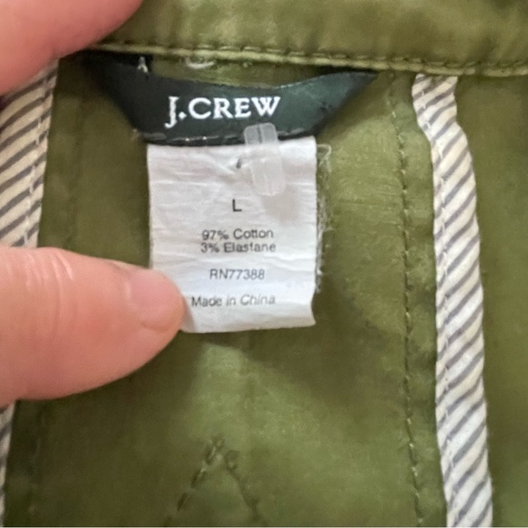 J Crew Utility jacket women’s size large in green with many patch pockets. - Picture 3 of 4